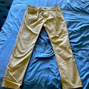 Levi 502 khakis